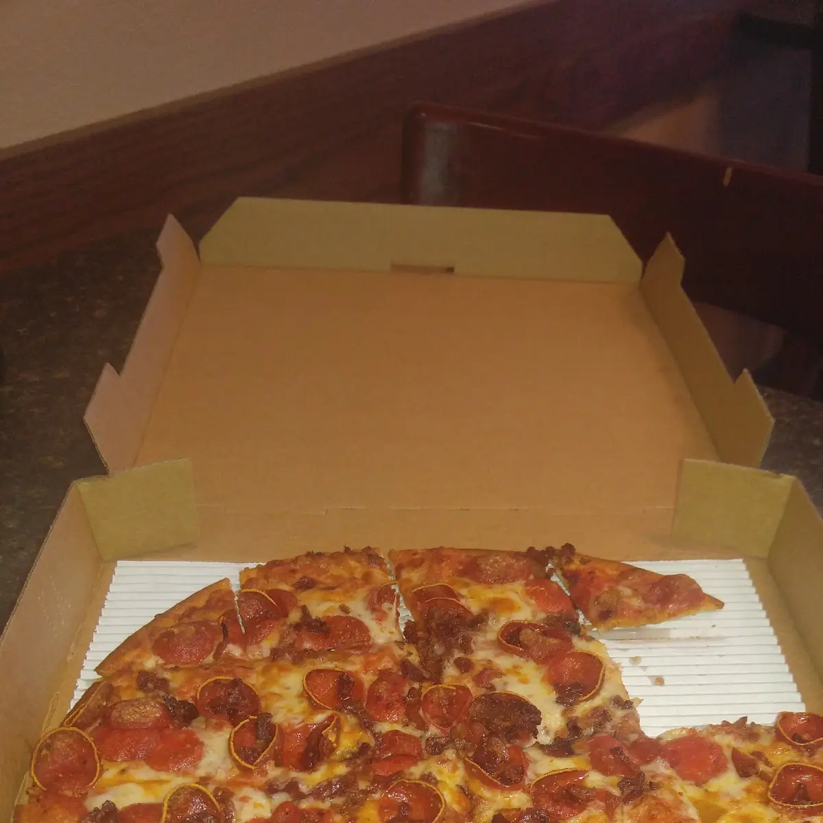 Thin Crust Old World Pepperoni