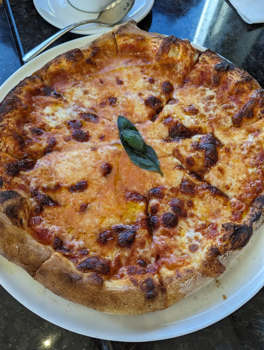 Pizza Margherita, Faema Caffe