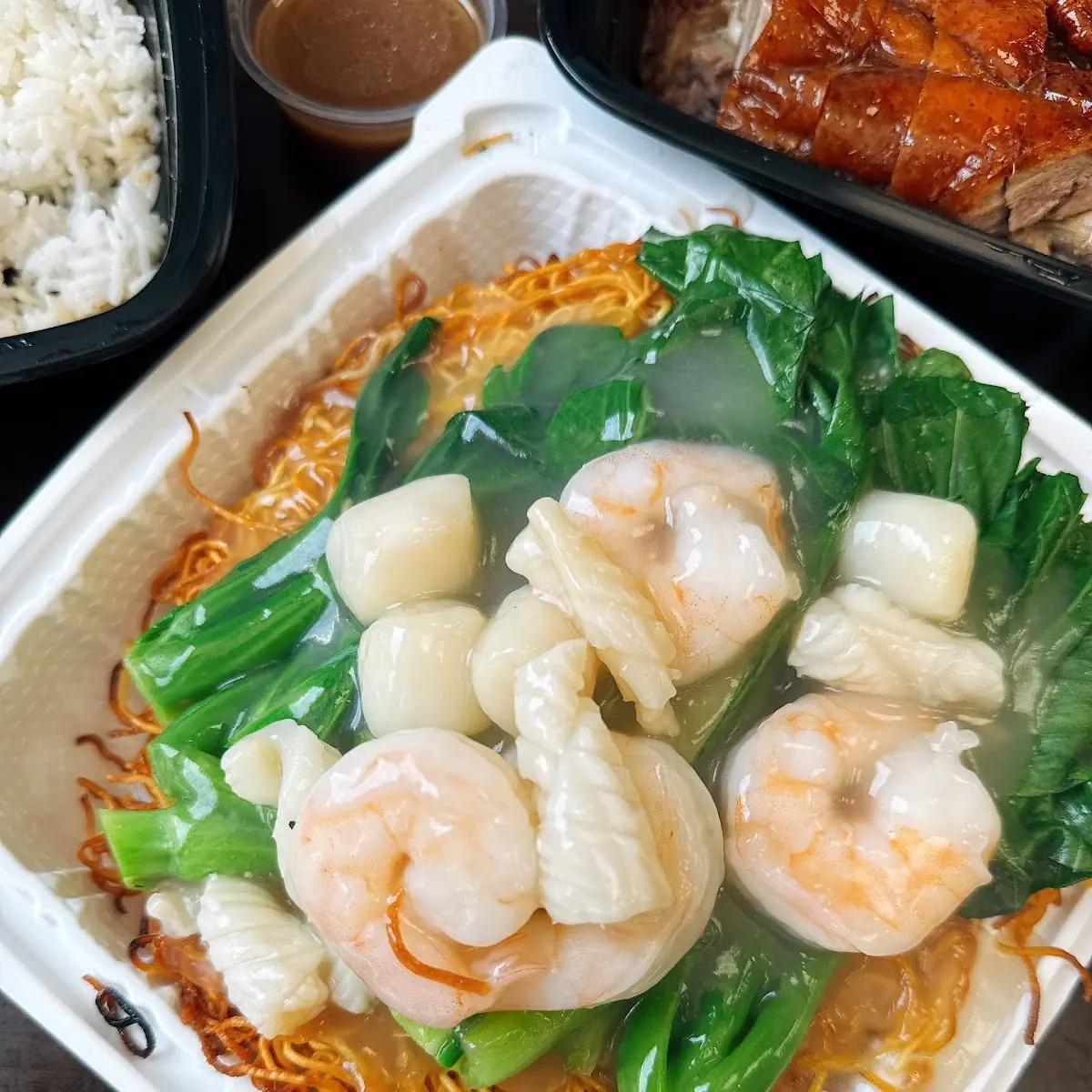 Crispy Fried Egg Noodles with Seafood
