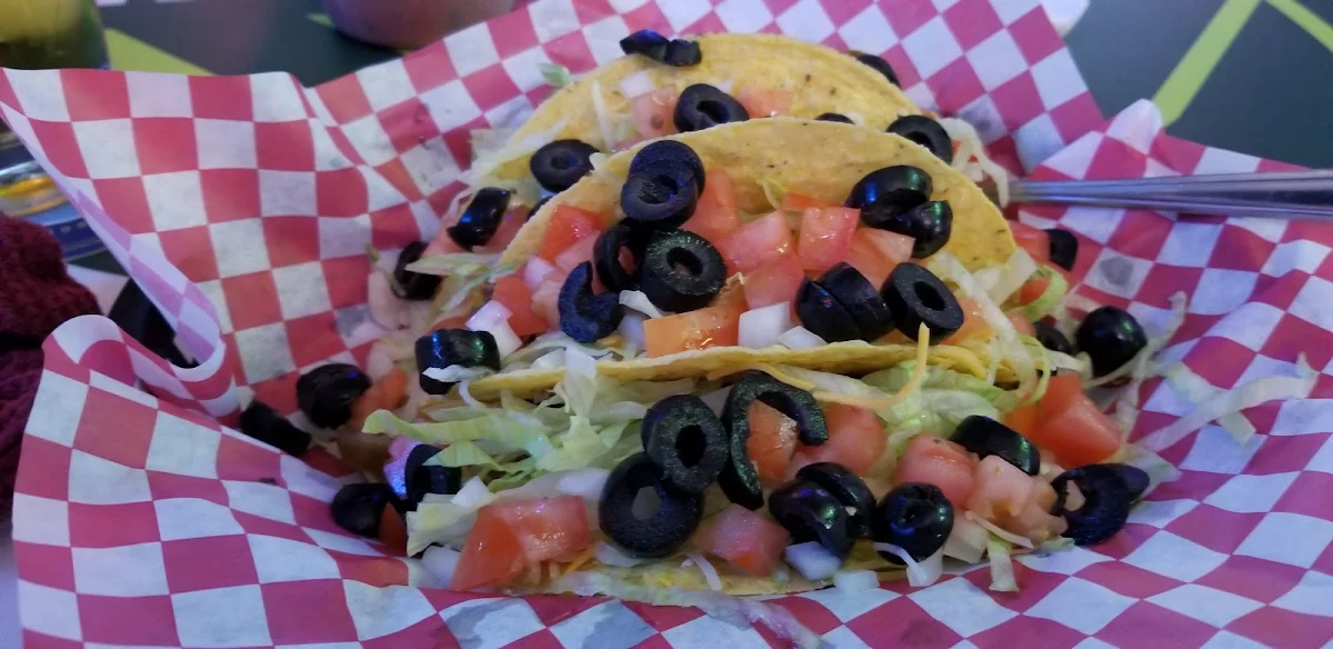 4 Hard Beef Tacos -Loaded