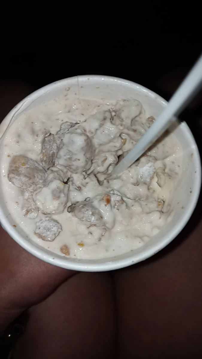 W Vanilla Ice Cream