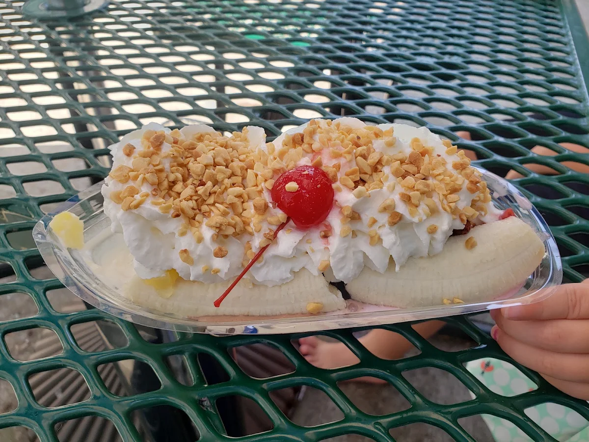 Regular Banana Split