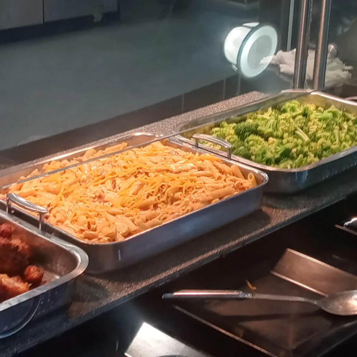 Fried Chicken Mac and Cheese and Broccoli