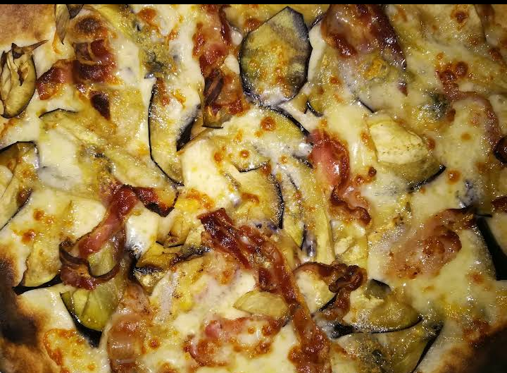 Highlights, Erman Pizza