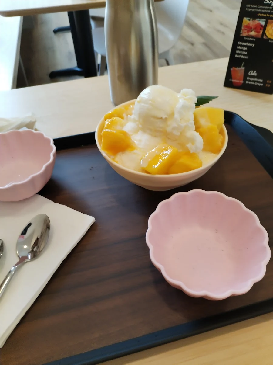 Mango Bingsu