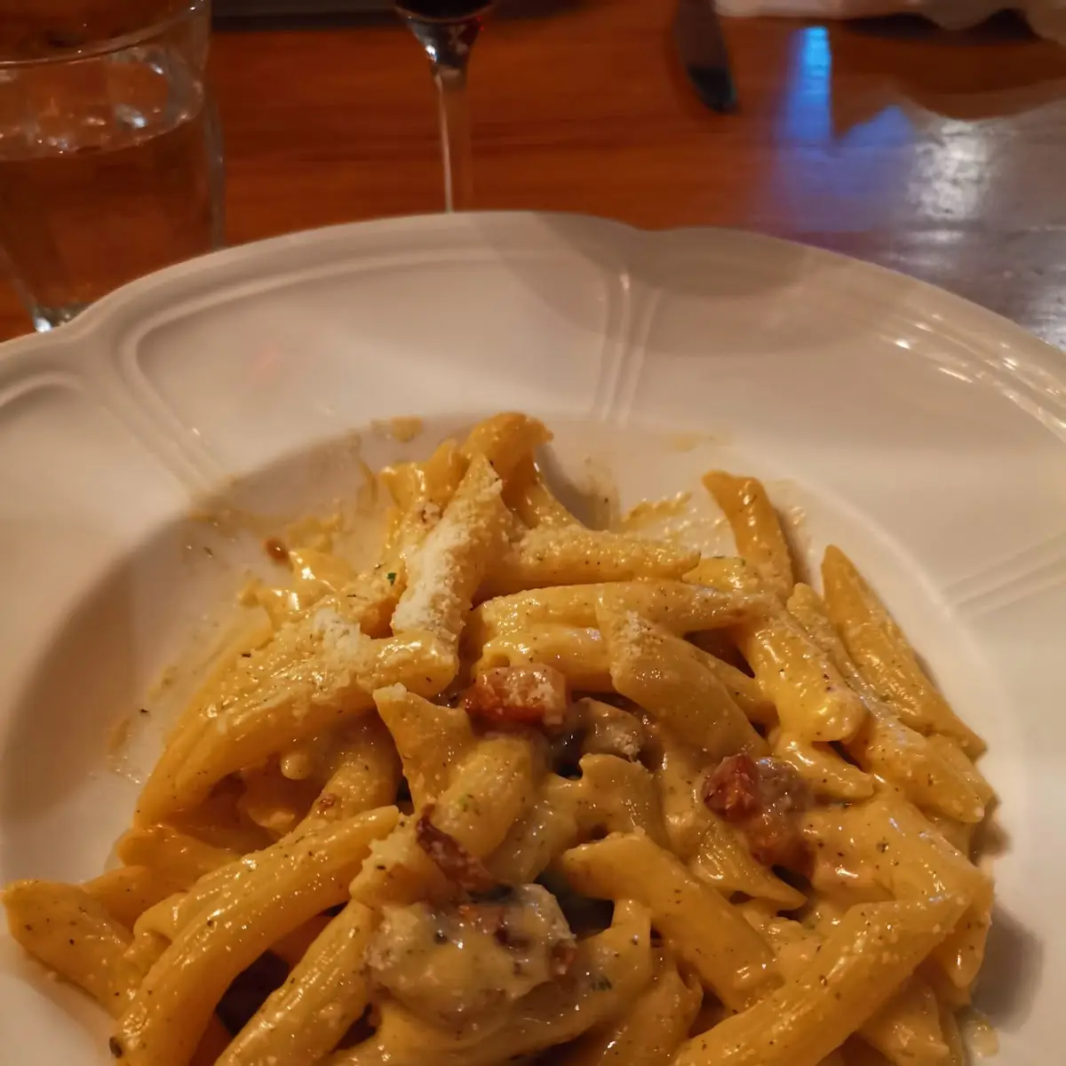 Penne Alla Carbonara, Olivea