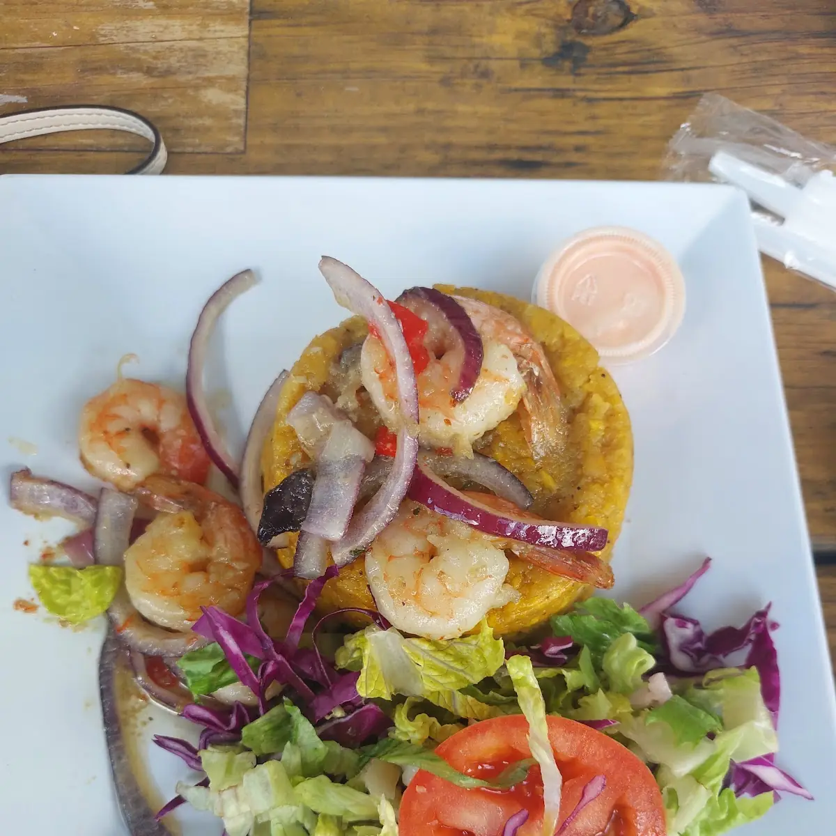 Mofongo Relleno de Camarones Ajillo