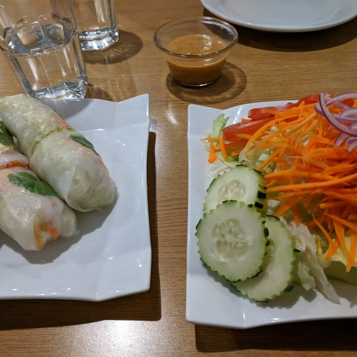 Salad & Veggie Spring Rolls