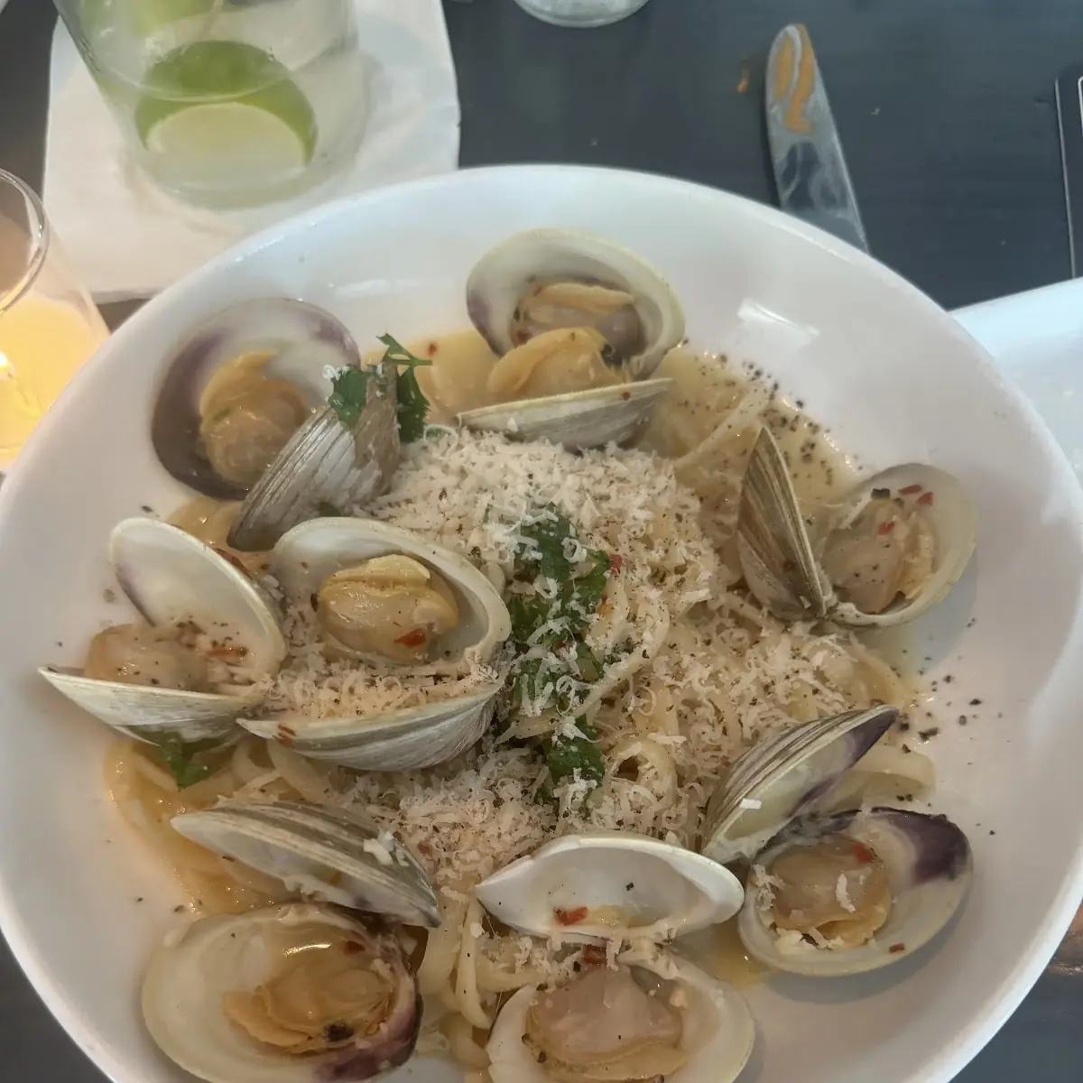 Linguini in White Clam Sauce
