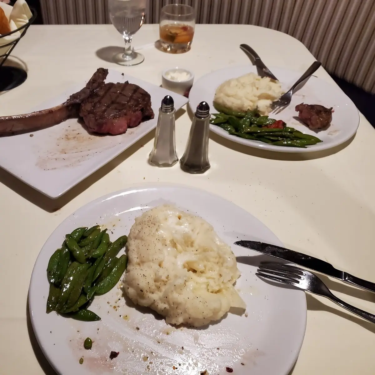 32 Oz Rib Eye Steak Bone in Ribeye