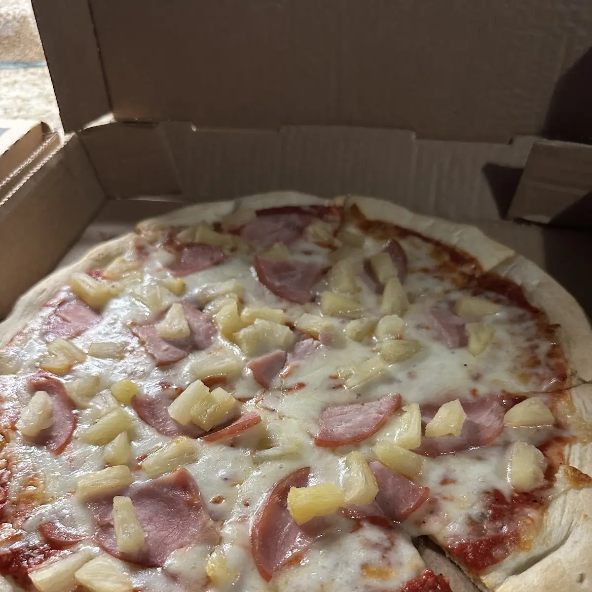 Hawaiian Pizza