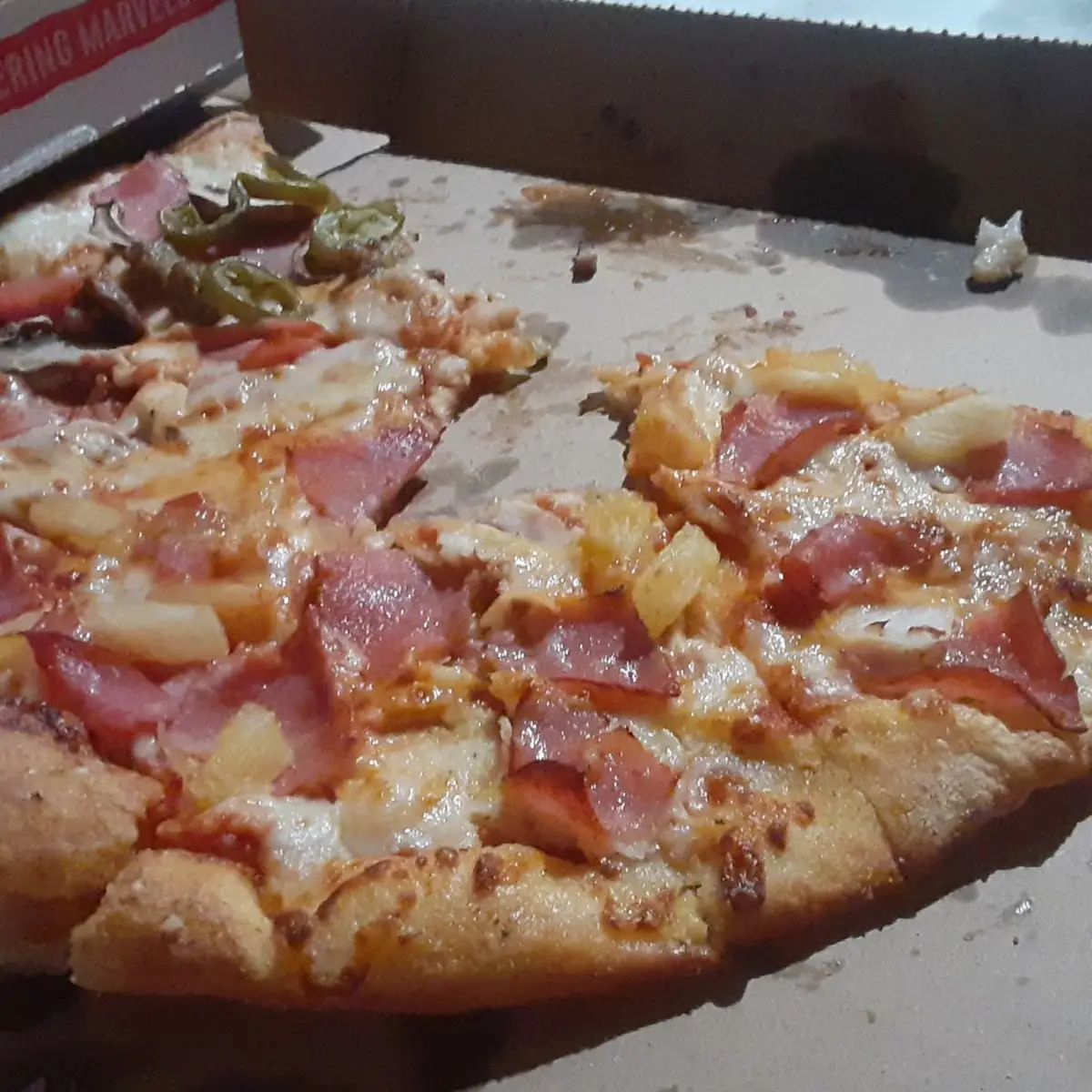 Hawaiian Pizza