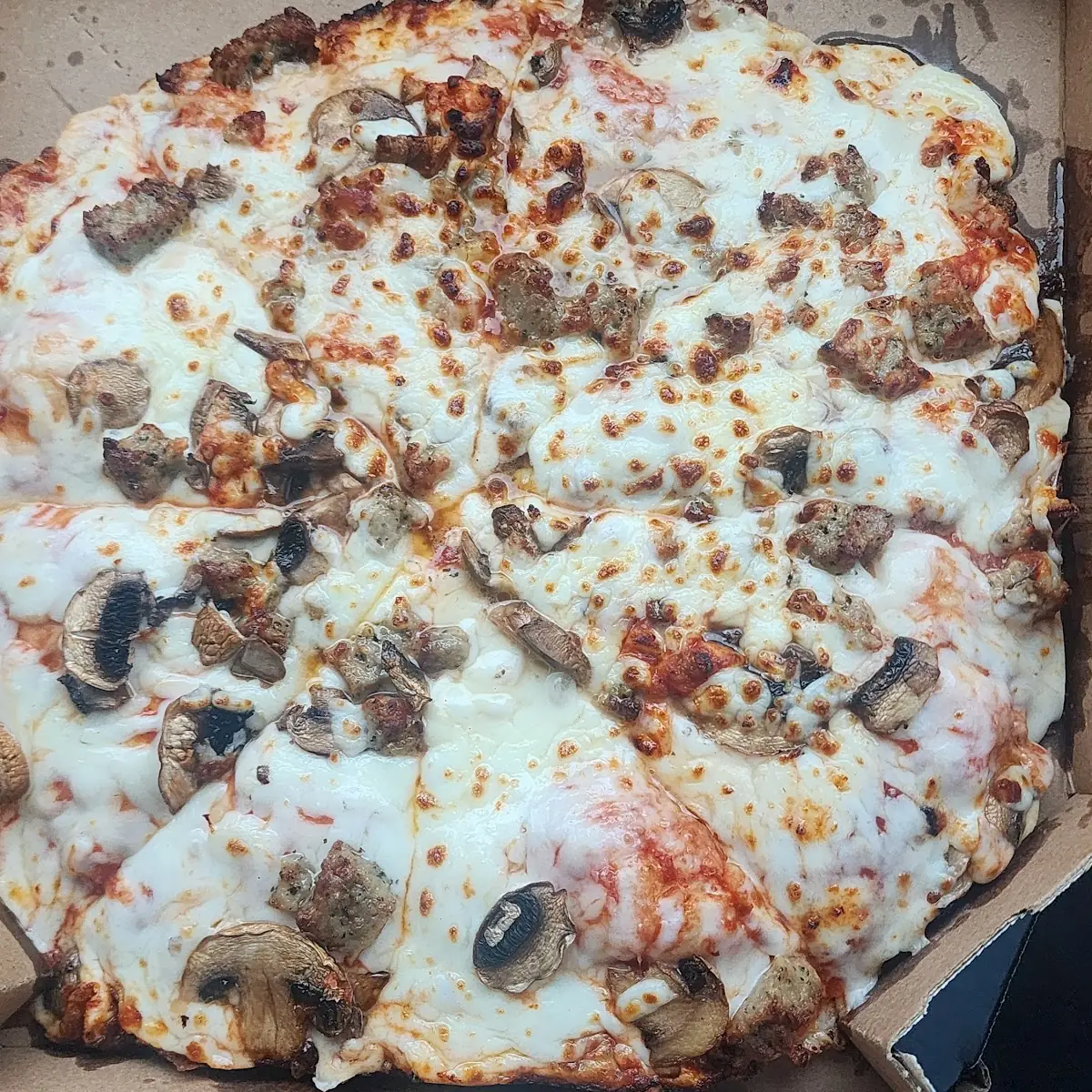 Sausage and Mushroom Pan Pizza