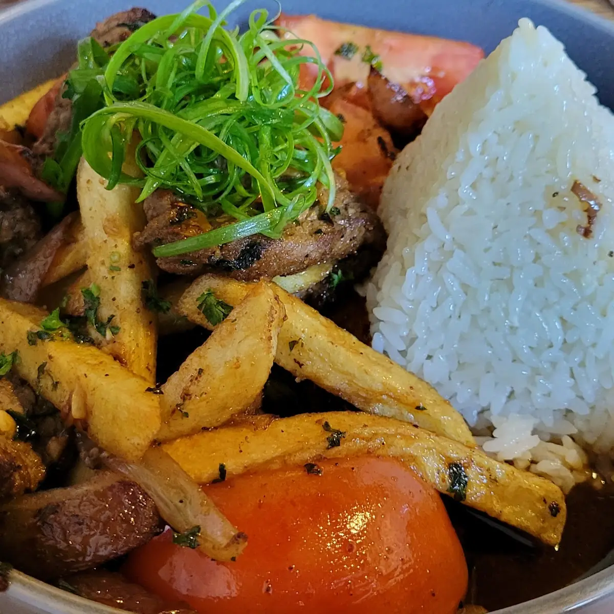 Lomo Saltado
