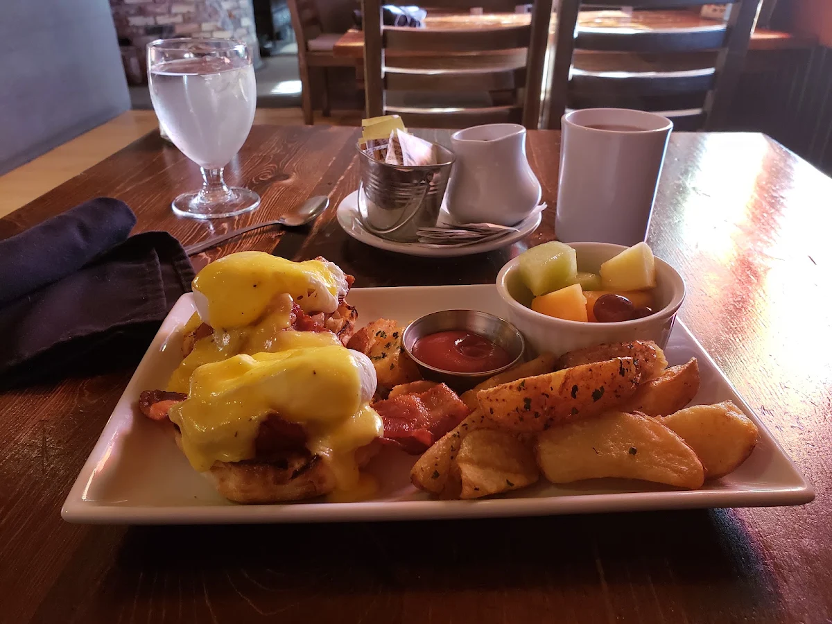 Eggs Benedict