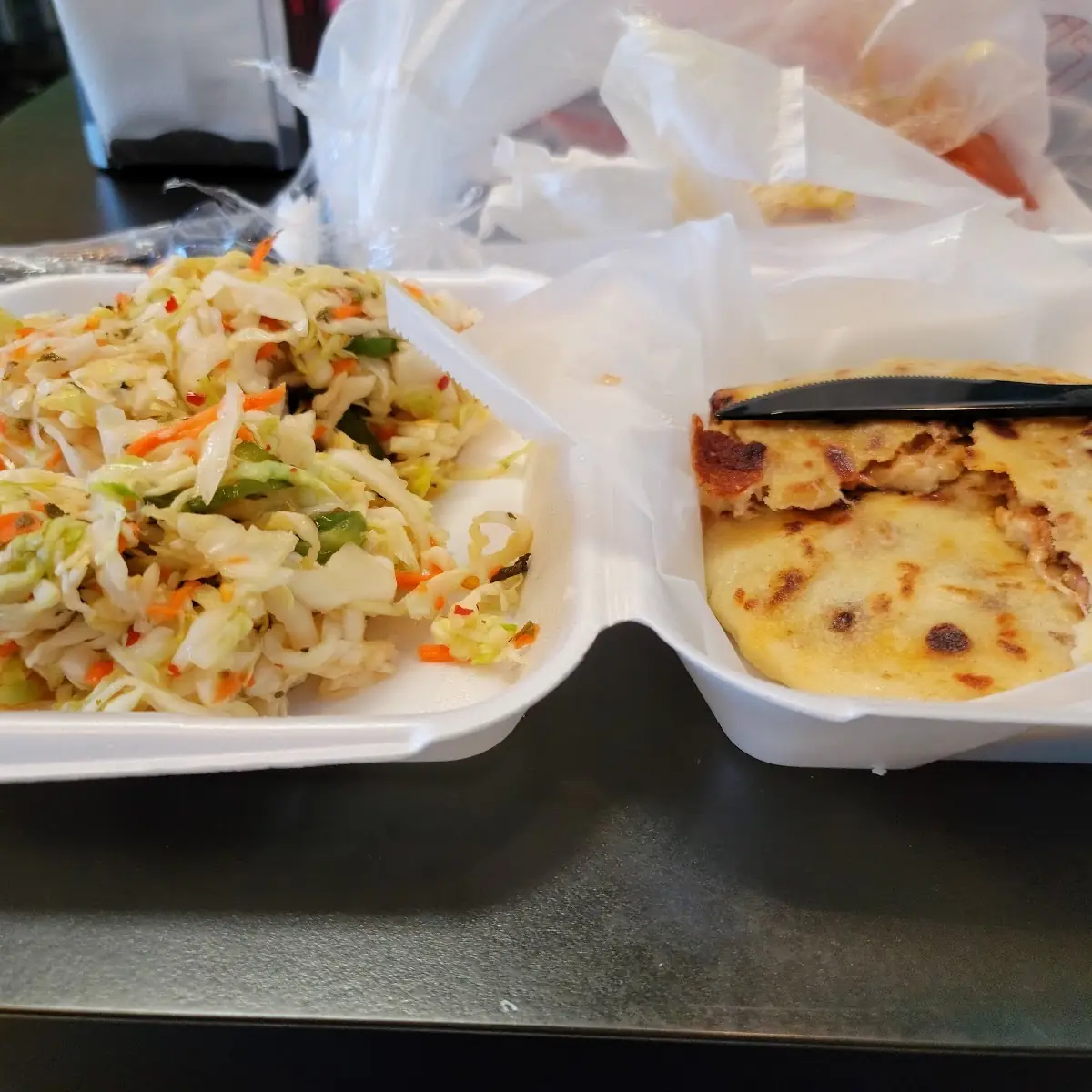 Pupusa con Jalapeño / Pupusa with Jalapeño