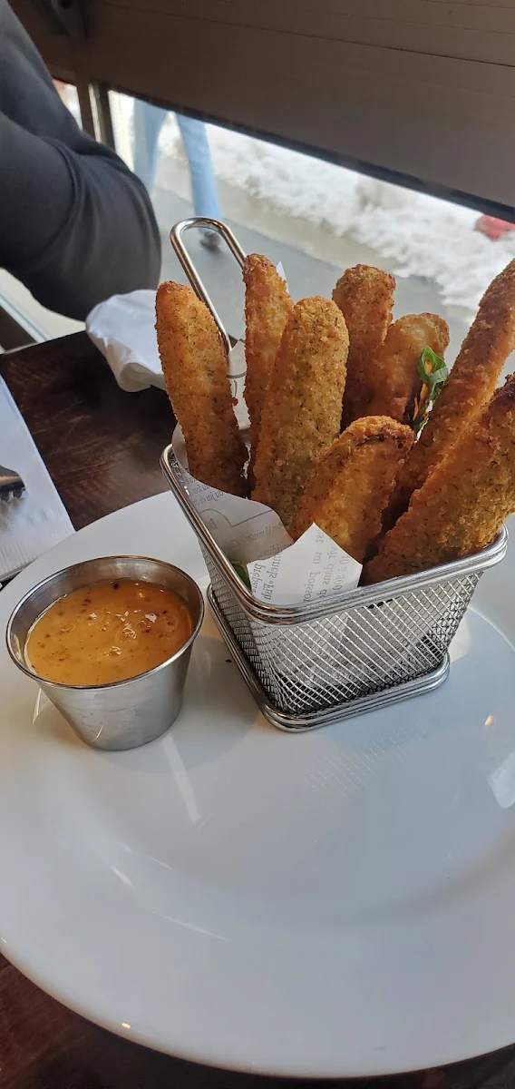 Frites D'Avocat Avocado Fries, Pub du Parvis