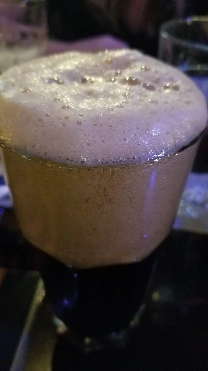 Stout Beer, Pub du Parvis