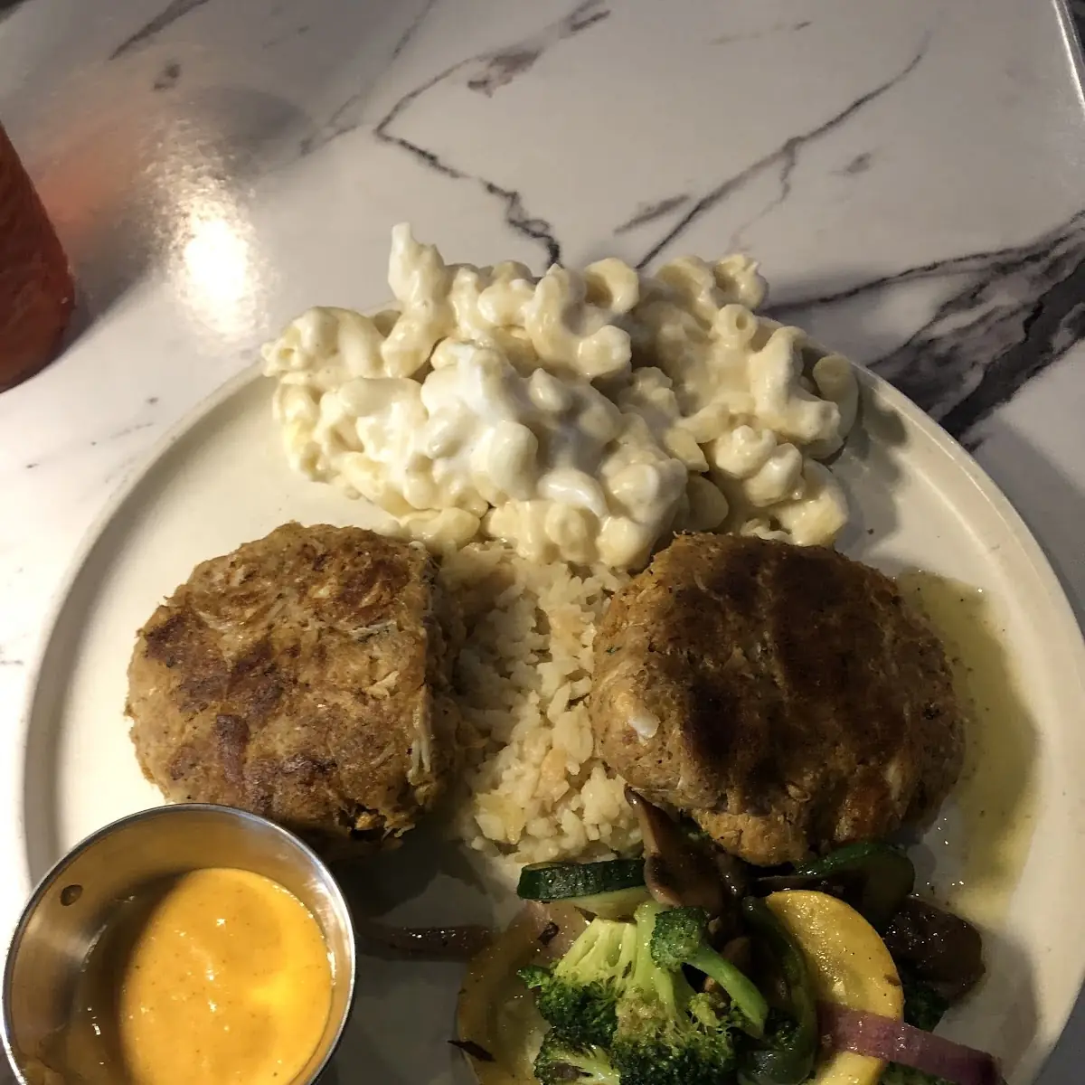 Crab Cakes with Mac & Cheese