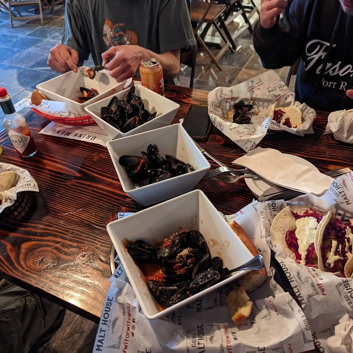 Happy Hour Mussels