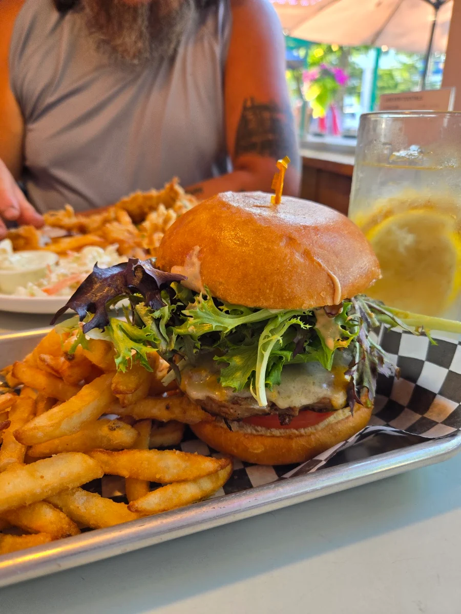 Fresh Lemonade, Lakeview Restaurant