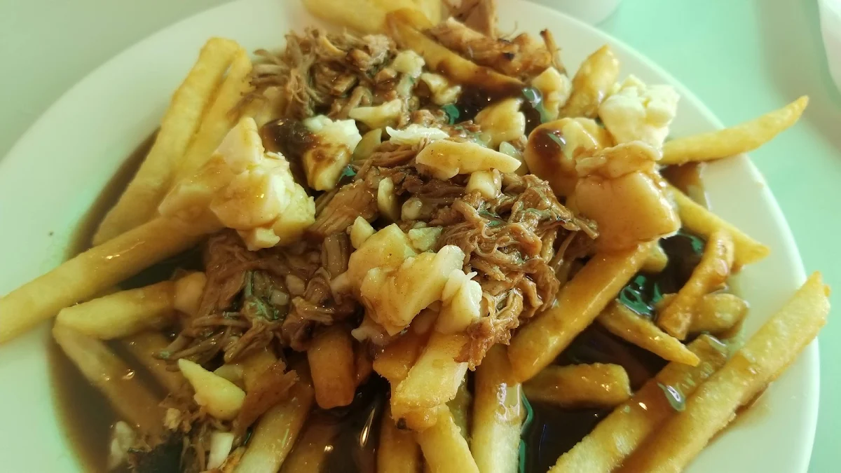 Pulled Pork Poutine, Lakeview Restaurant