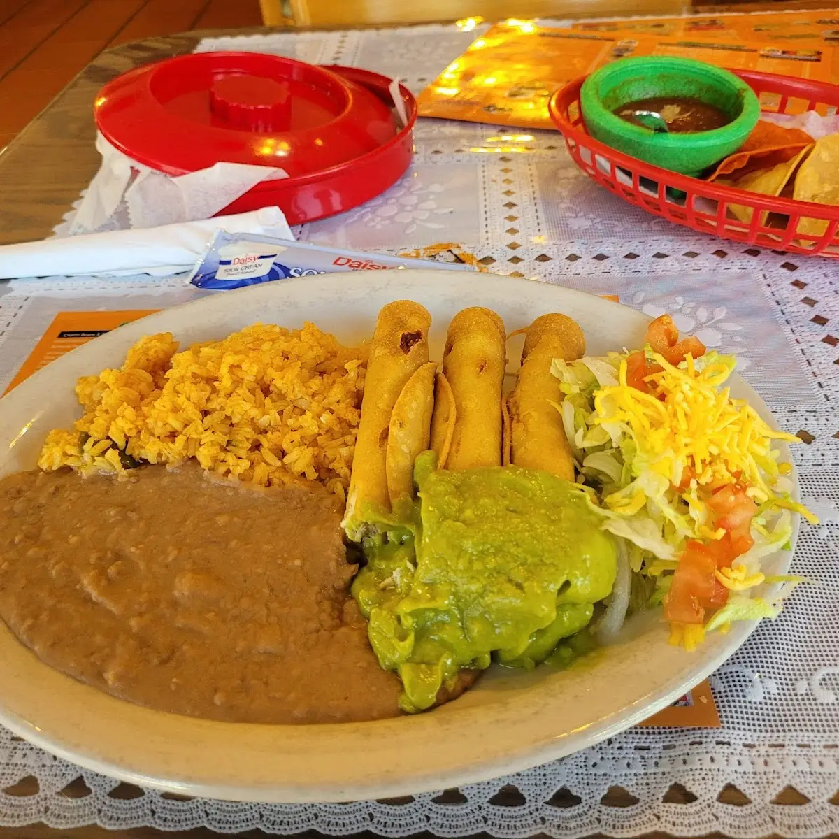Flautas De Pollo Ranchero