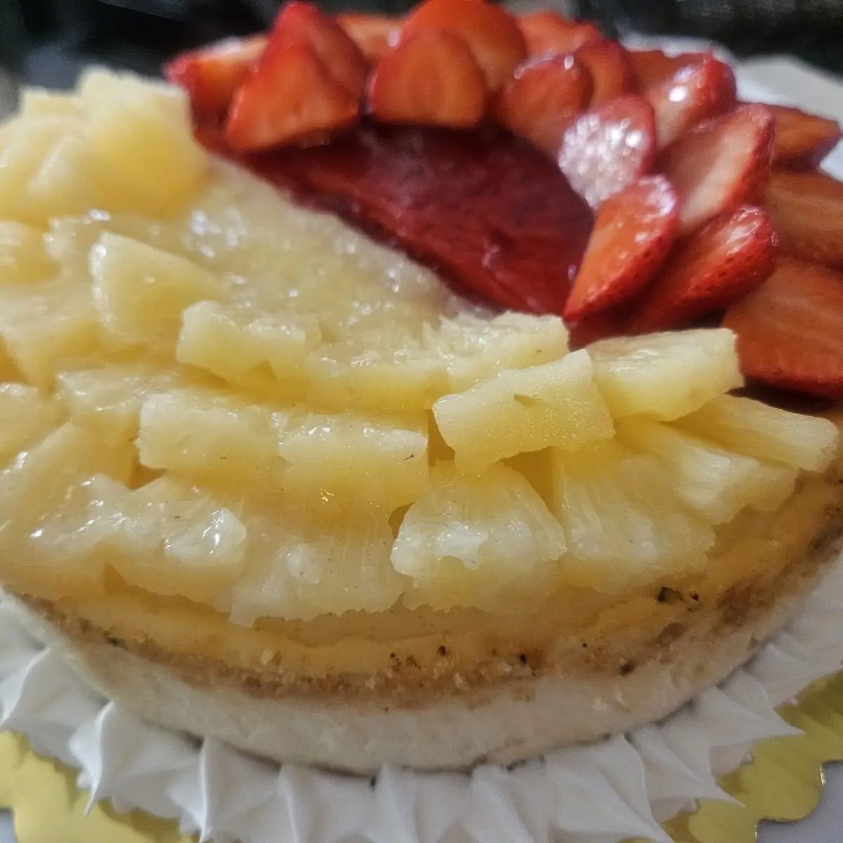 Strawberries and Pineapple Cheesecake