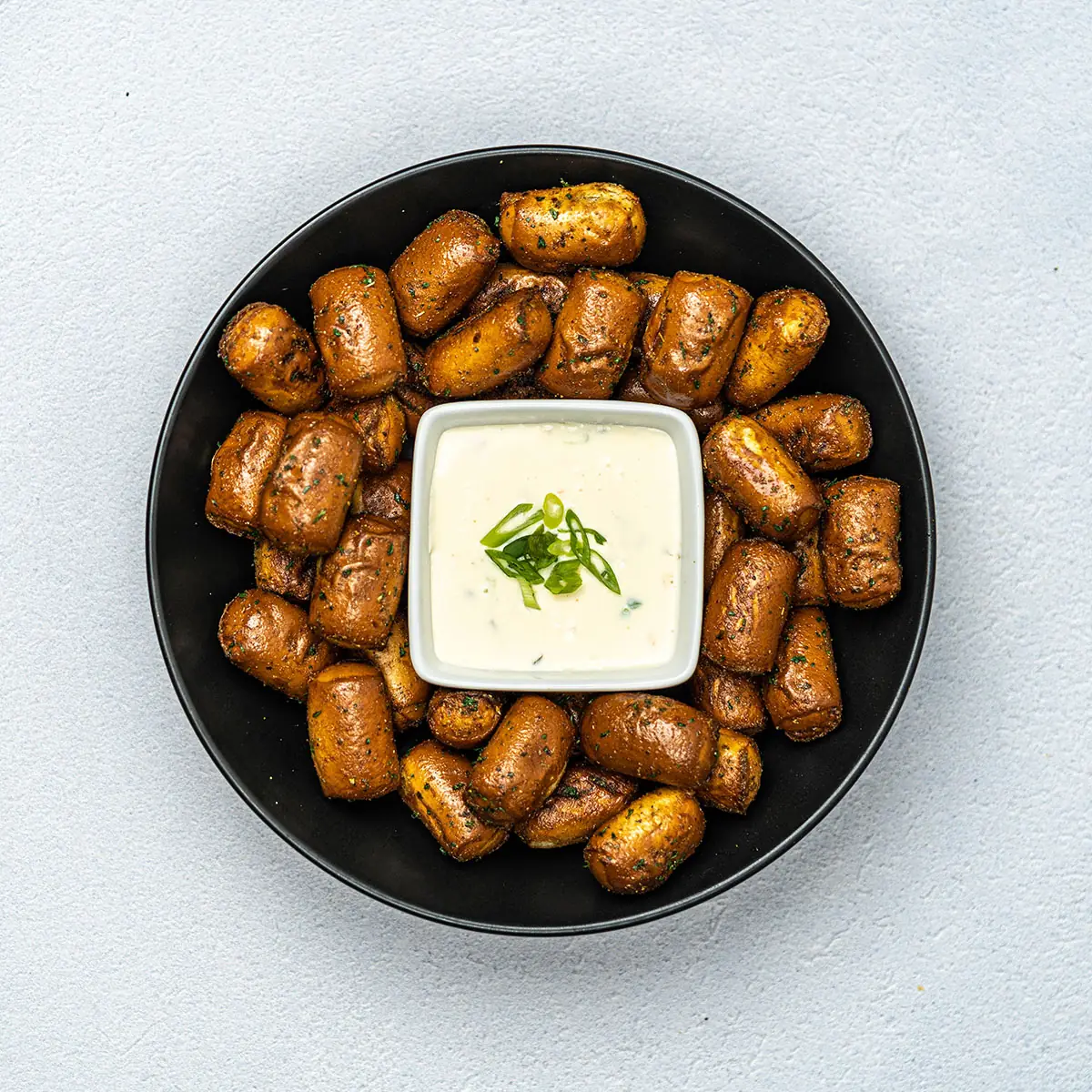 Pretzel Bites w Queso
