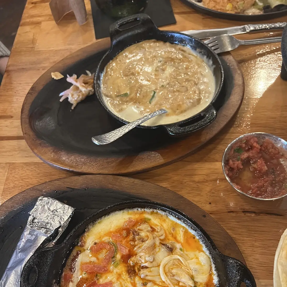 Queso Dip Spinach Side 2 oz