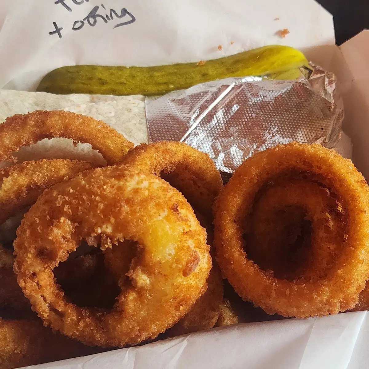 Mediteritto with Onion Rings
