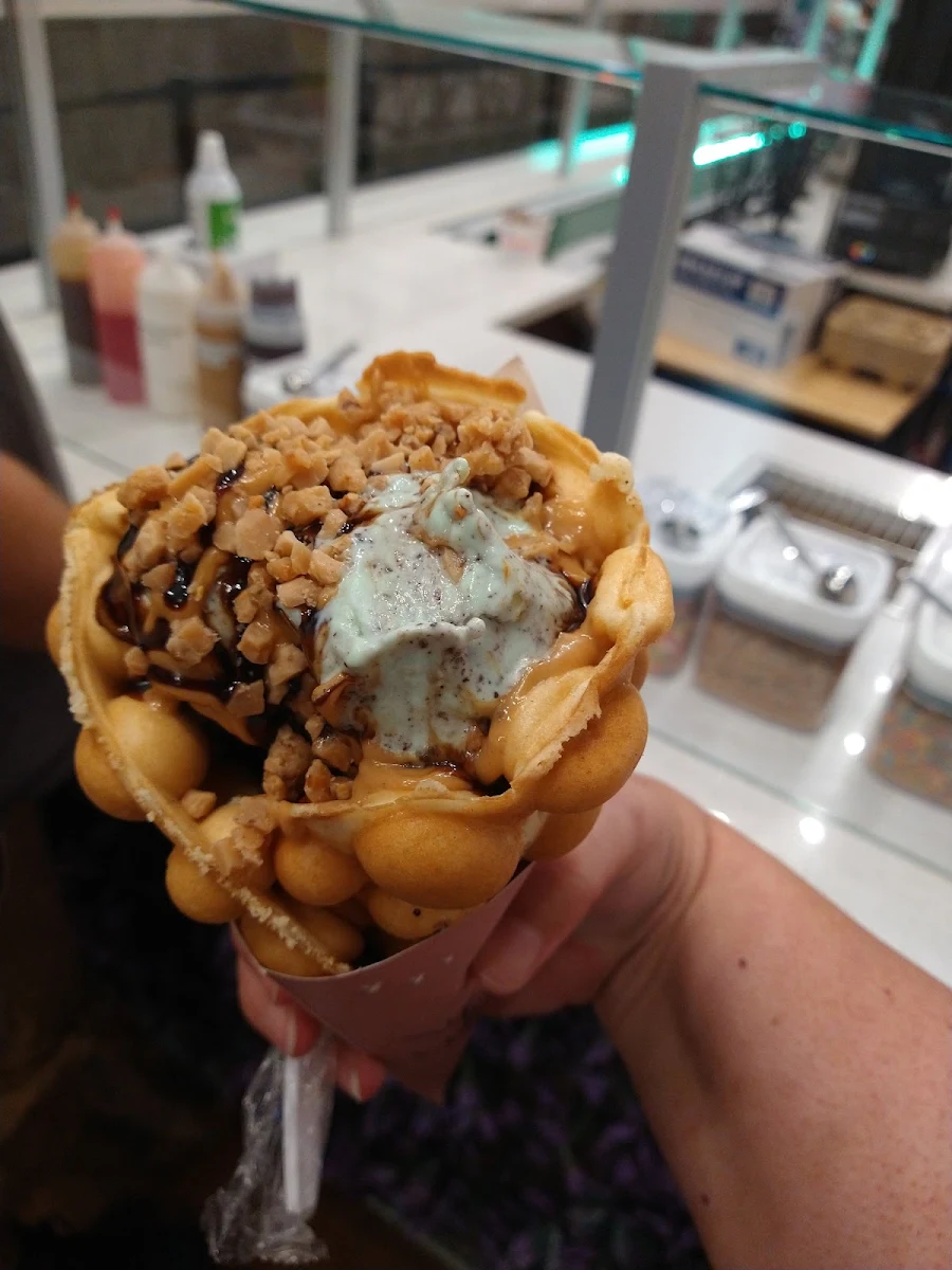 Bubble Waffle Taco