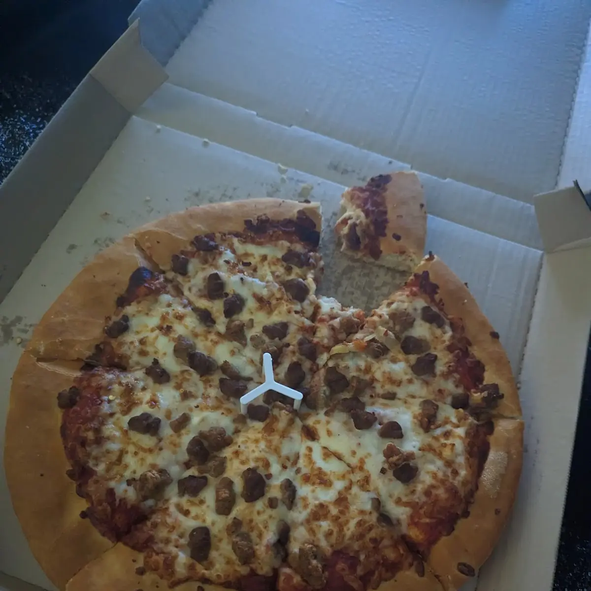 Deformed Pizza Hut Beef Pan Pizza