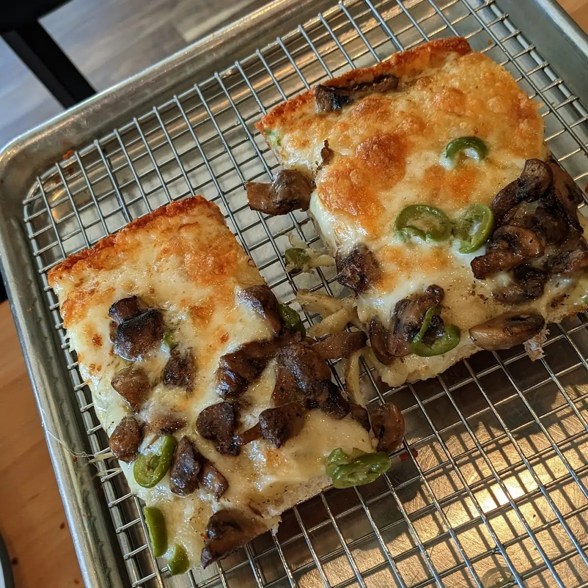 Detroit Style with Mushrooms & Green Olives