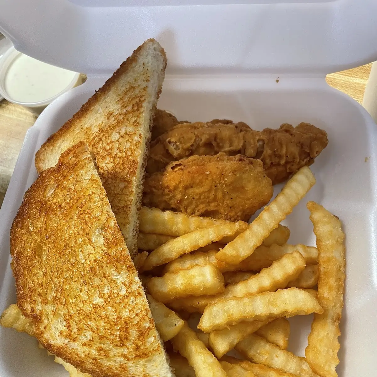 Chicken Strips w Fries