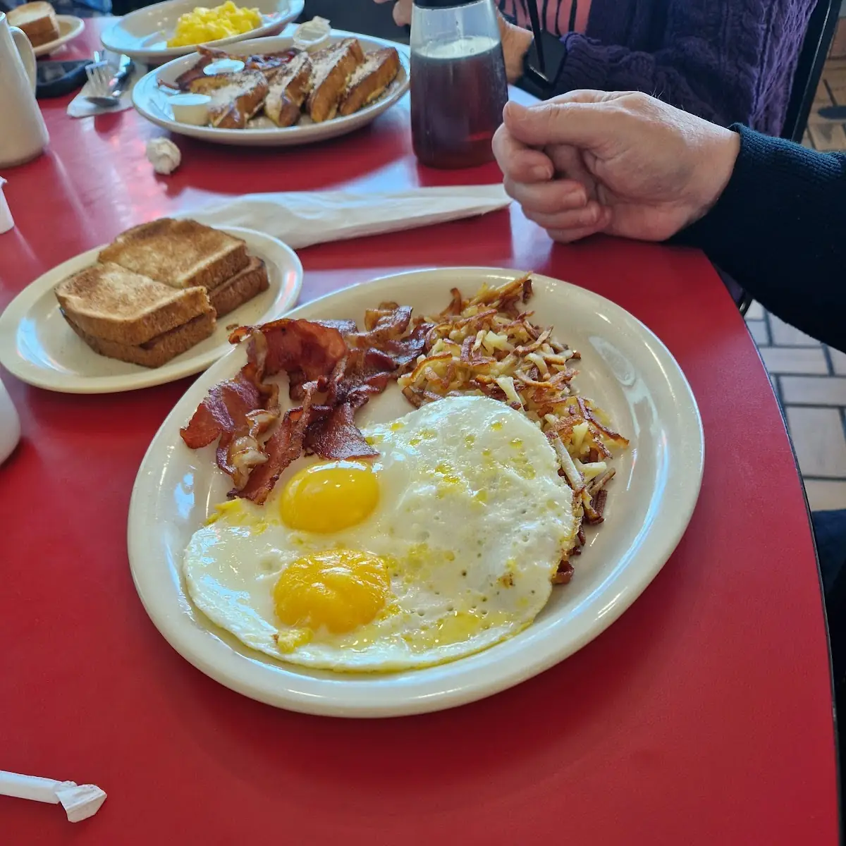 Eggs Bacon and Hashbrowns