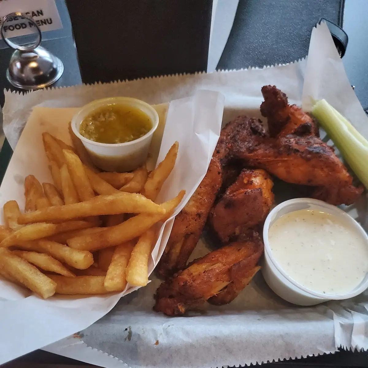Chicken Wings with Fries