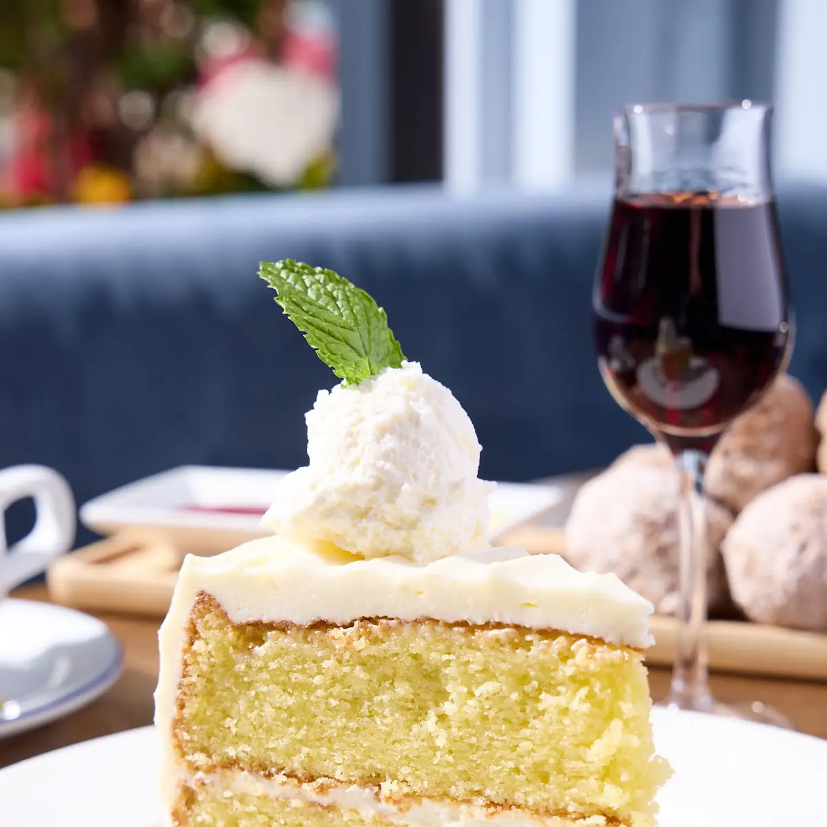 Olive Oil Cake with Lemon Cream