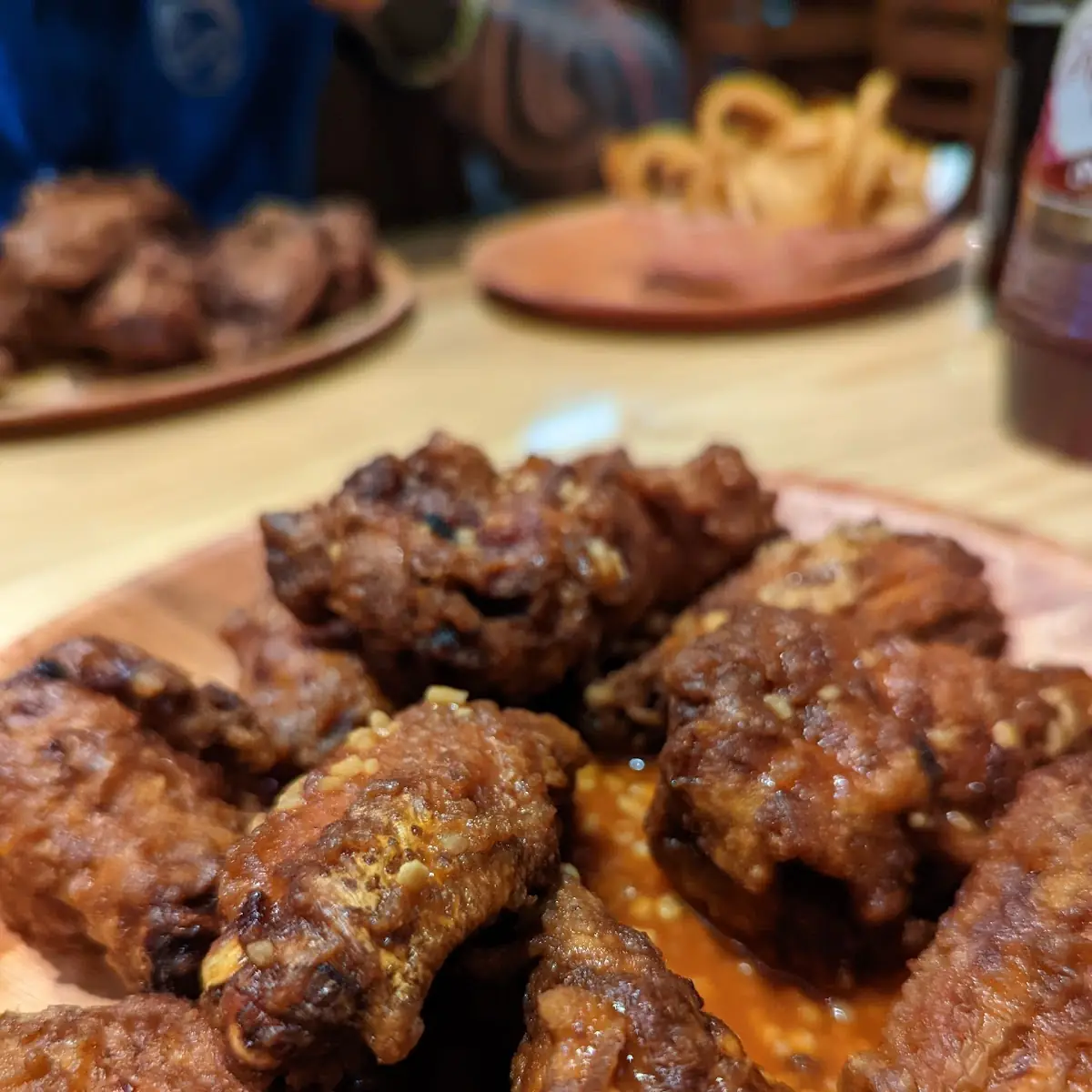 Hot Garlic Chicken Wings Well Done