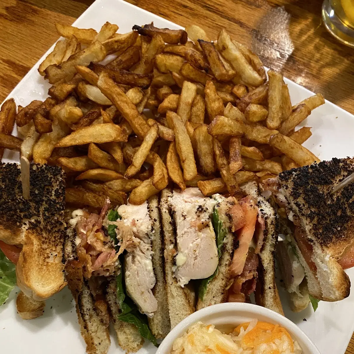 Highlights, Resto-Bar le Douglas