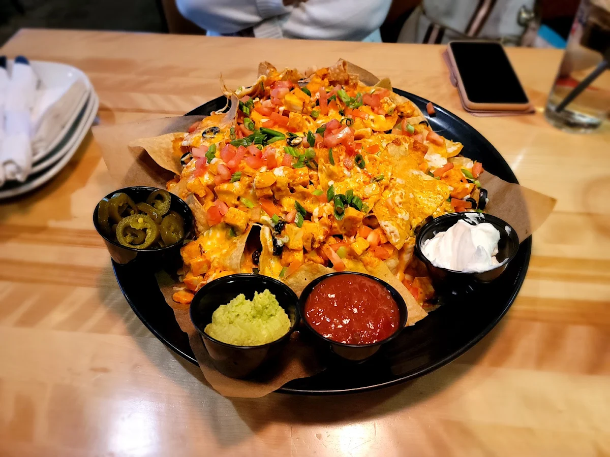 Classic Nachos Starter Size, Boston Pizza