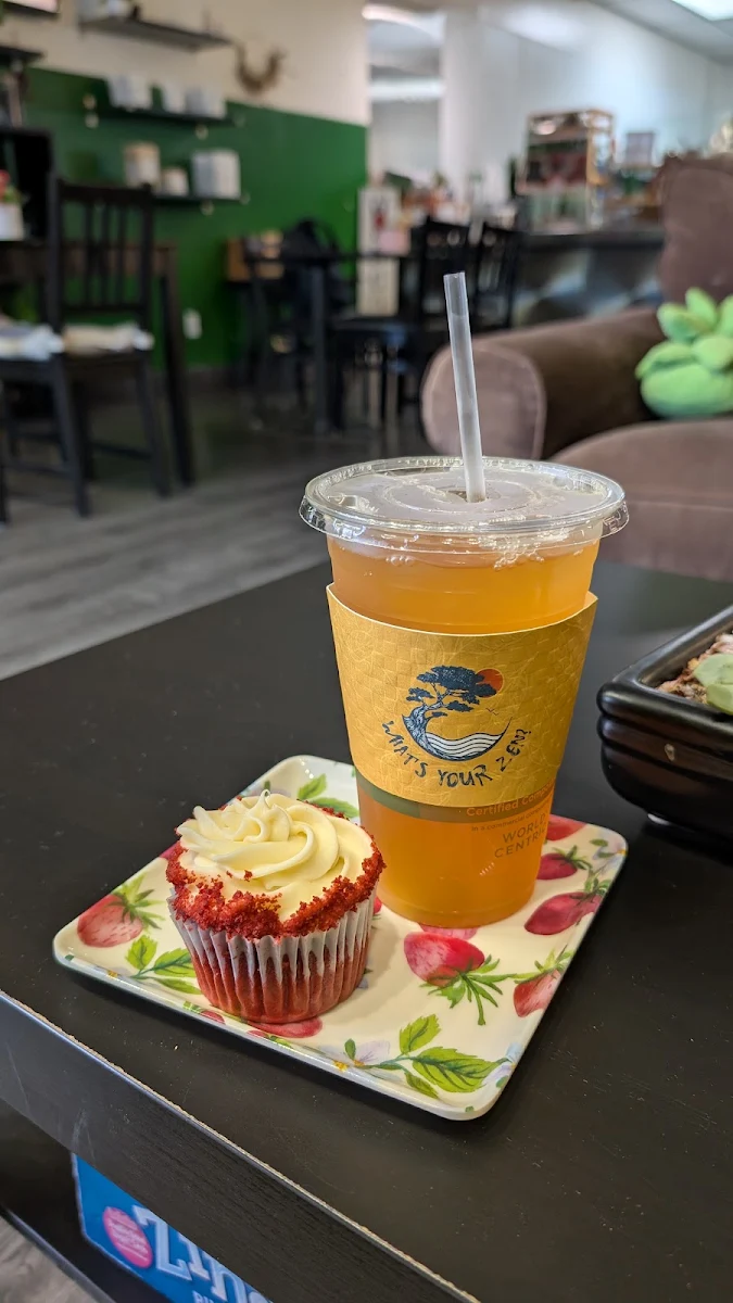 Red Velvet Cupcake with Pomegranate Tea with Lemonade
