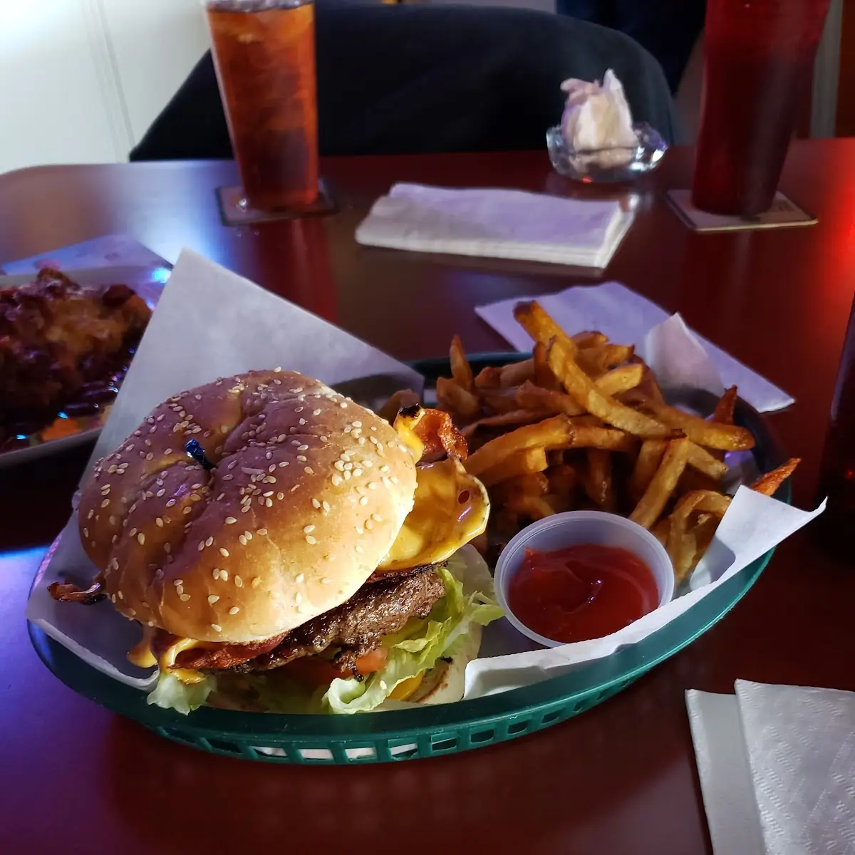 Neil's World Famous Chili Burger