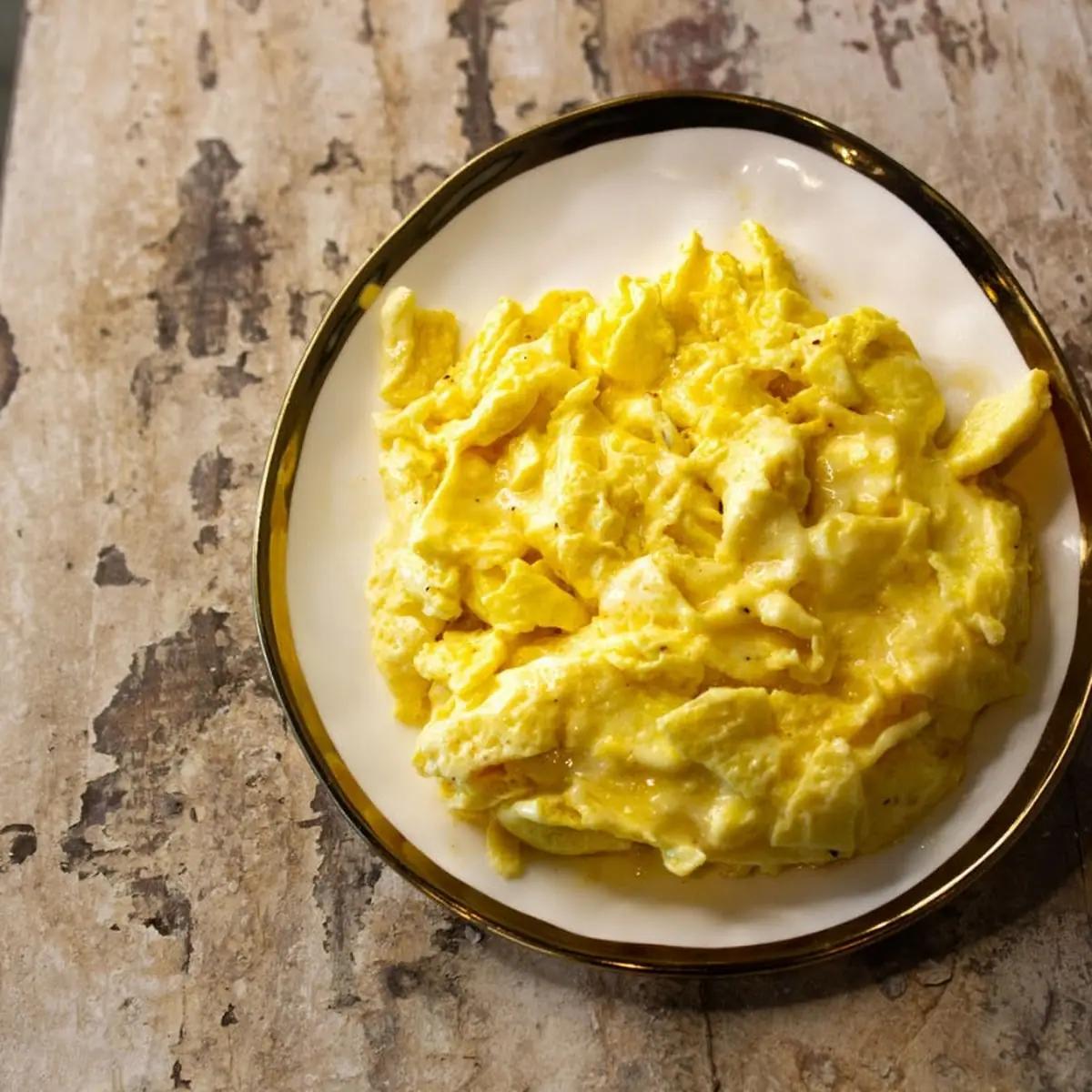 Scrambled Eggs with Cheese