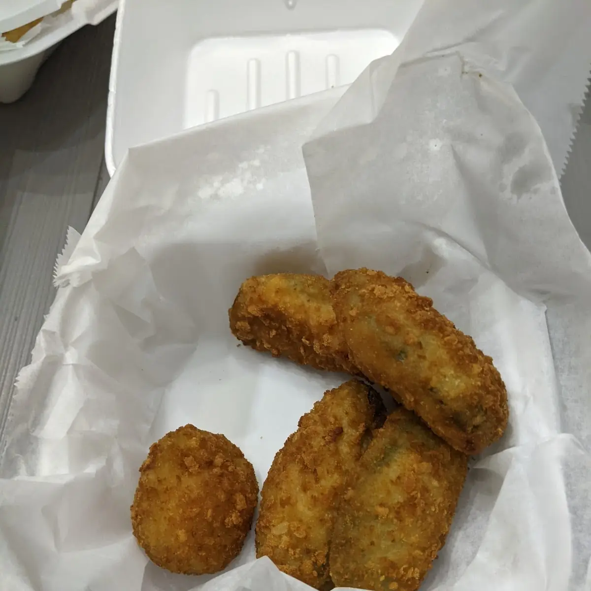 Jalapeno Poppers with Sauce