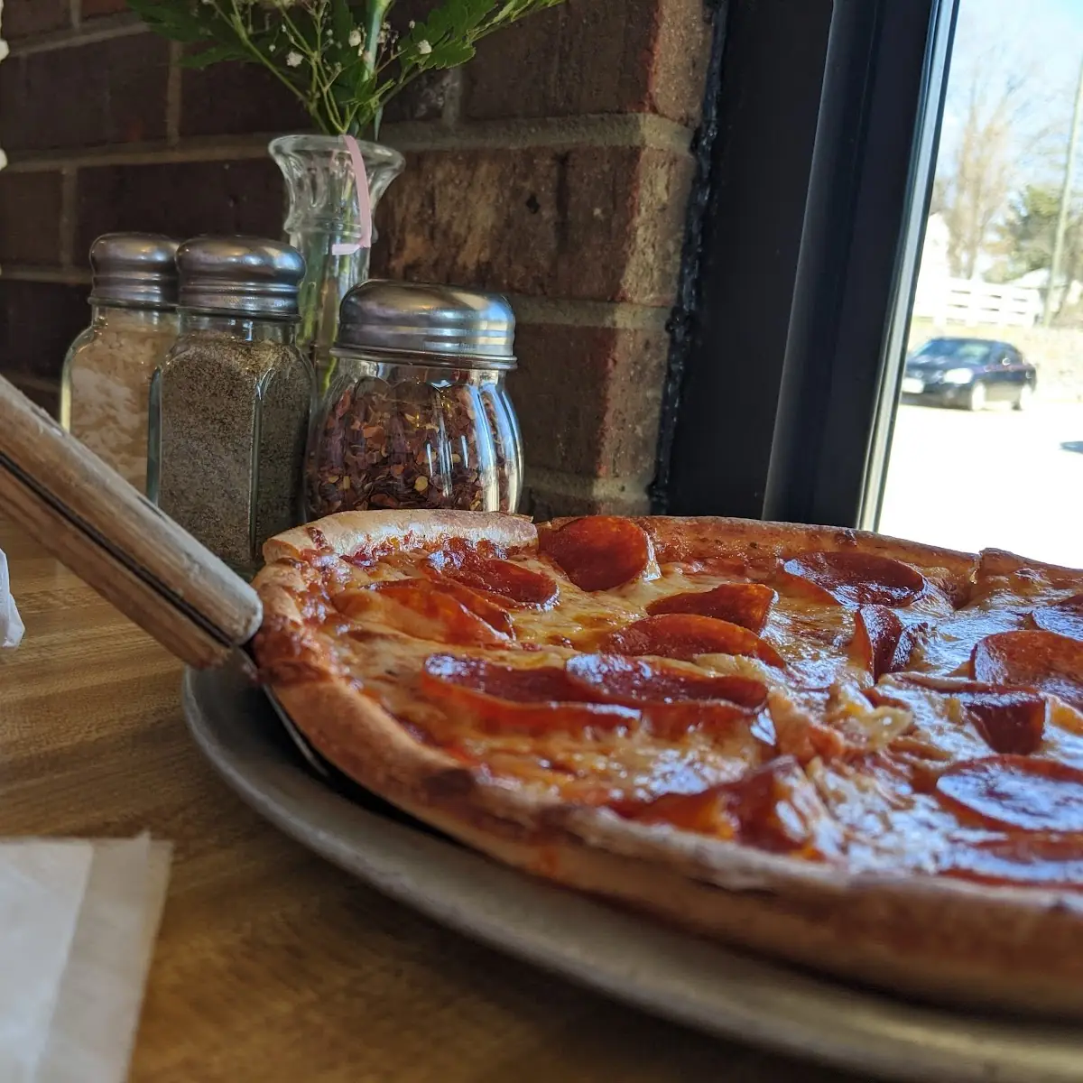 6 Pepperoni Pizza