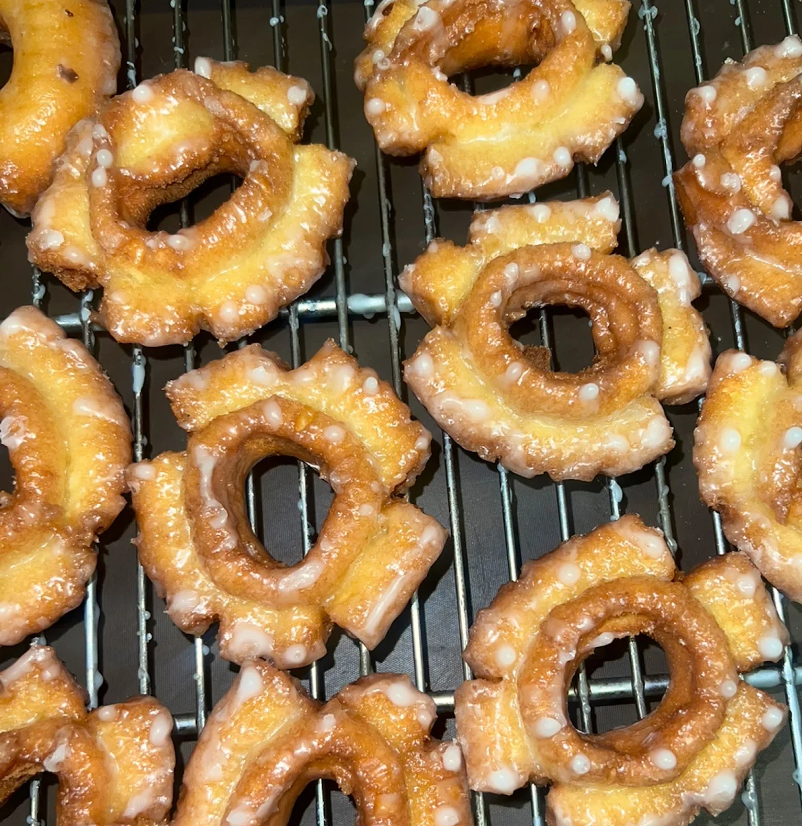 Old Fashioned Glazed Donuts