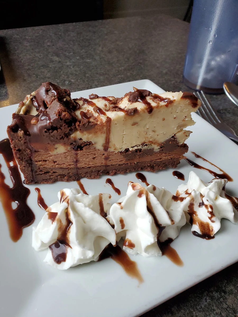 Peanut Butter Fudge Brownie Cheese Cake