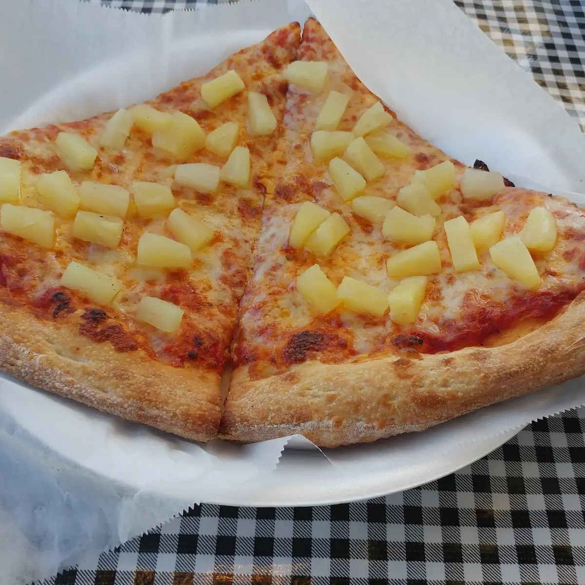 Hawaiian Pizza
