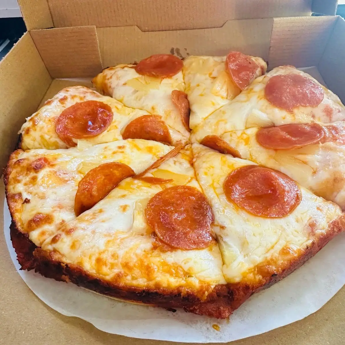 Pizza De Queso Cheese Pizza